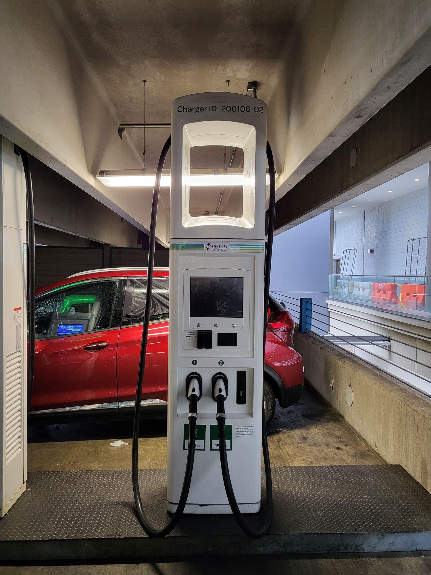 康普利新能源汽車充電樁的服務承諾與客戶支持