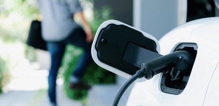 汽車充電樁行業(yè)的賺錢商機揭秘